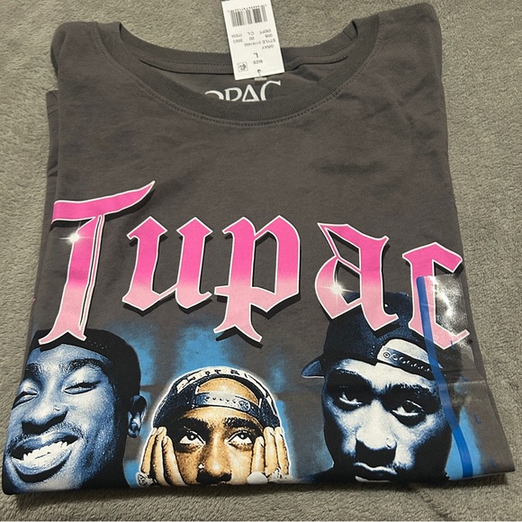 Gray Graphic Tee with Tupac Design - Picture 3 of 3